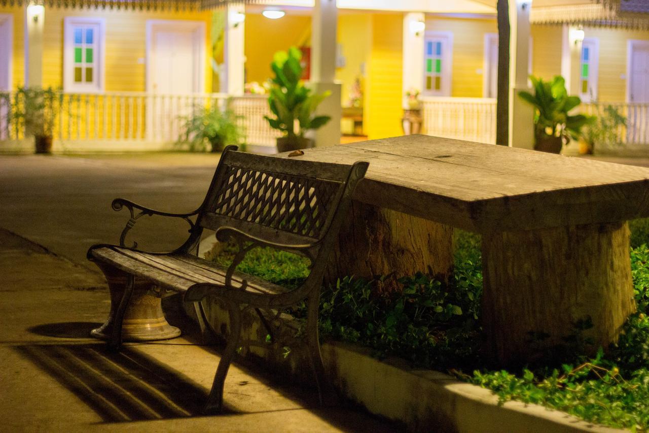 Raiwin Buri Resort 帕府 外观 照片